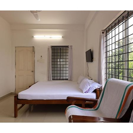 Hotel Collection O Ar Square à Thrissur Extérieur photo