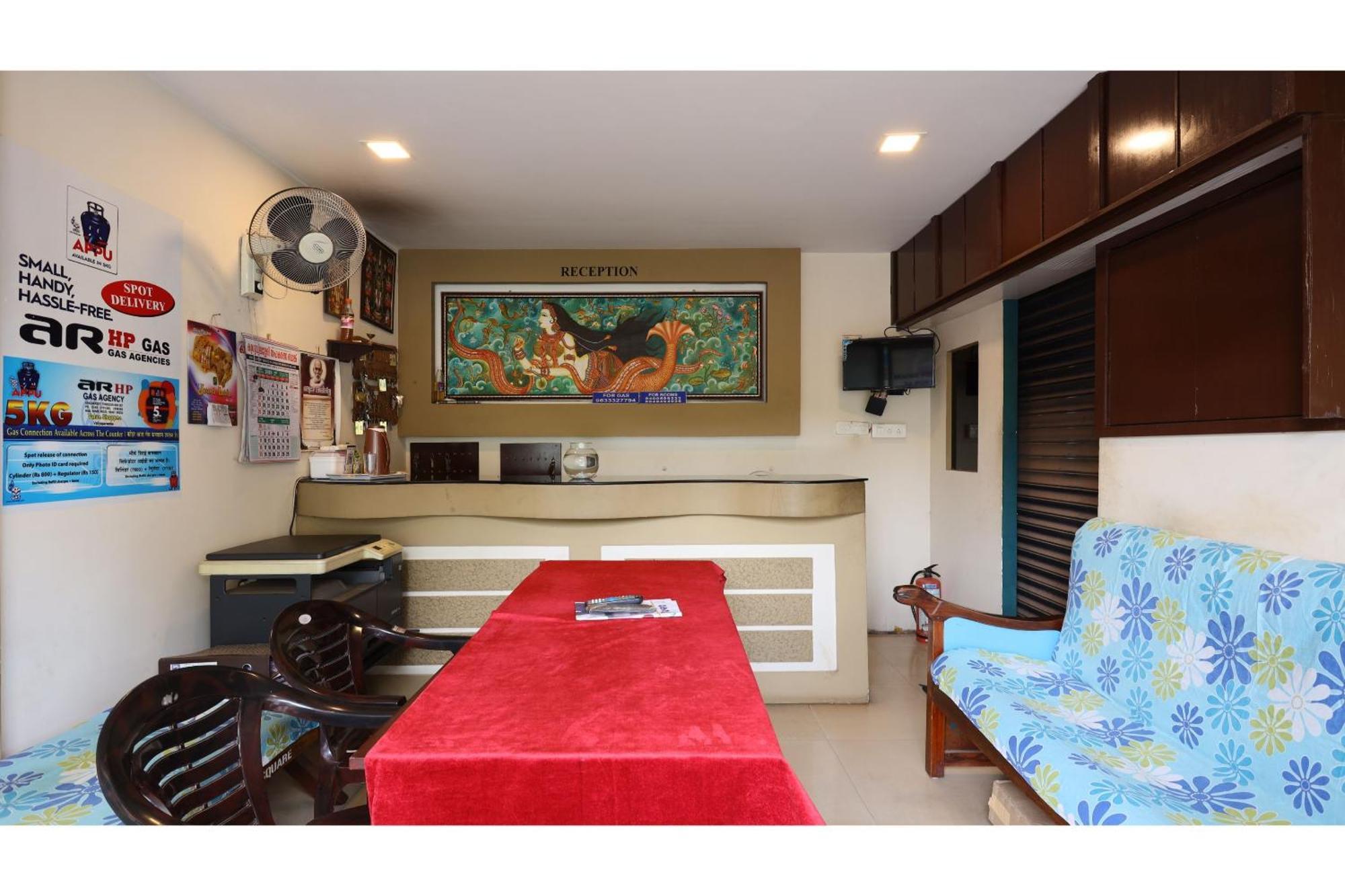 Hotel Collection O Ar Square à Thrissur Extérieur photo
