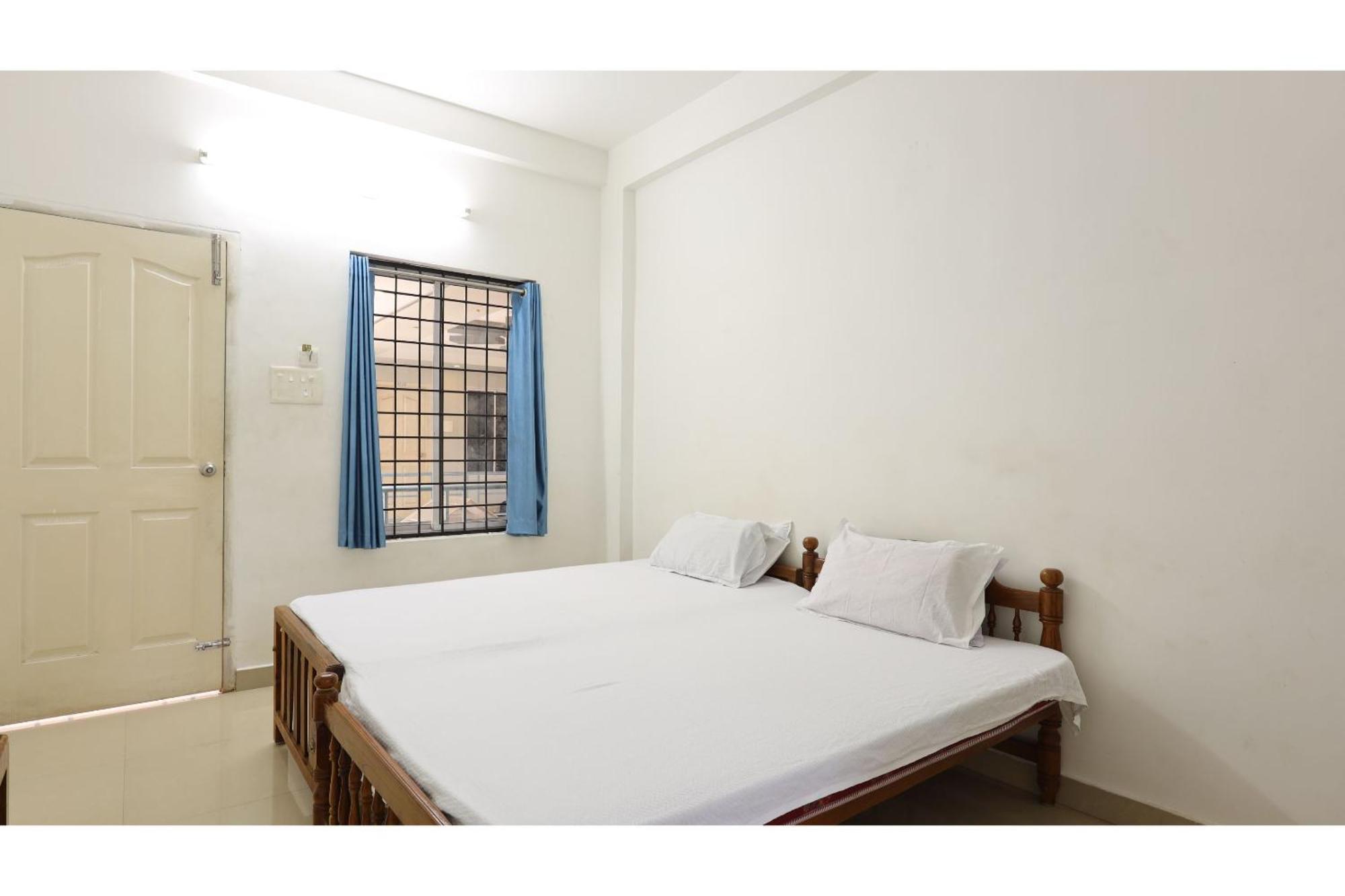 Hotel Collection O Ar Square à Thrissur Extérieur photo