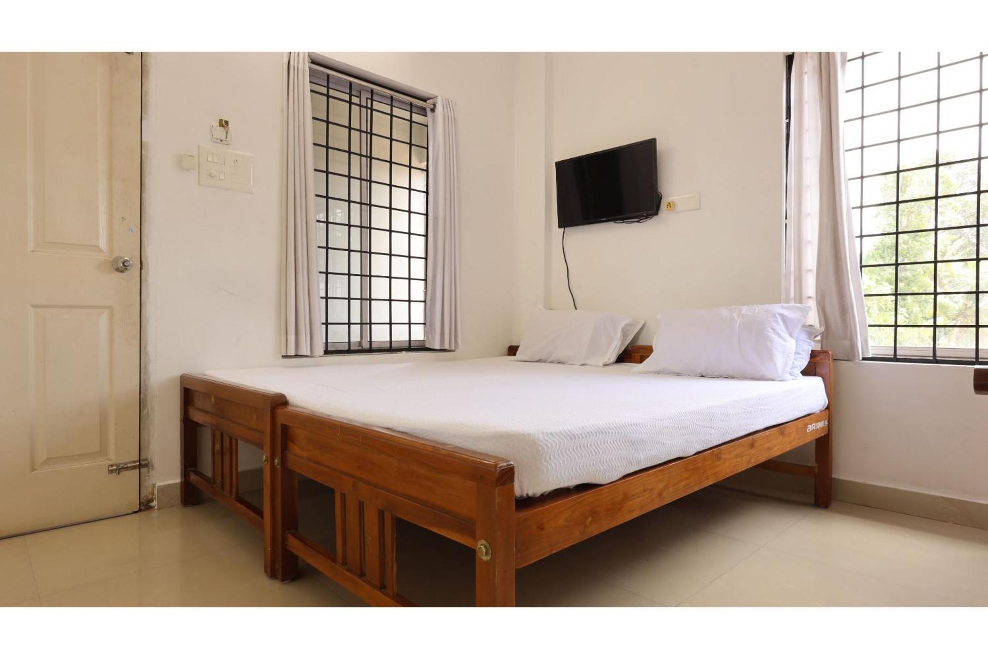 Hotel Collection O Ar Square à Thrissur Extérieur photo