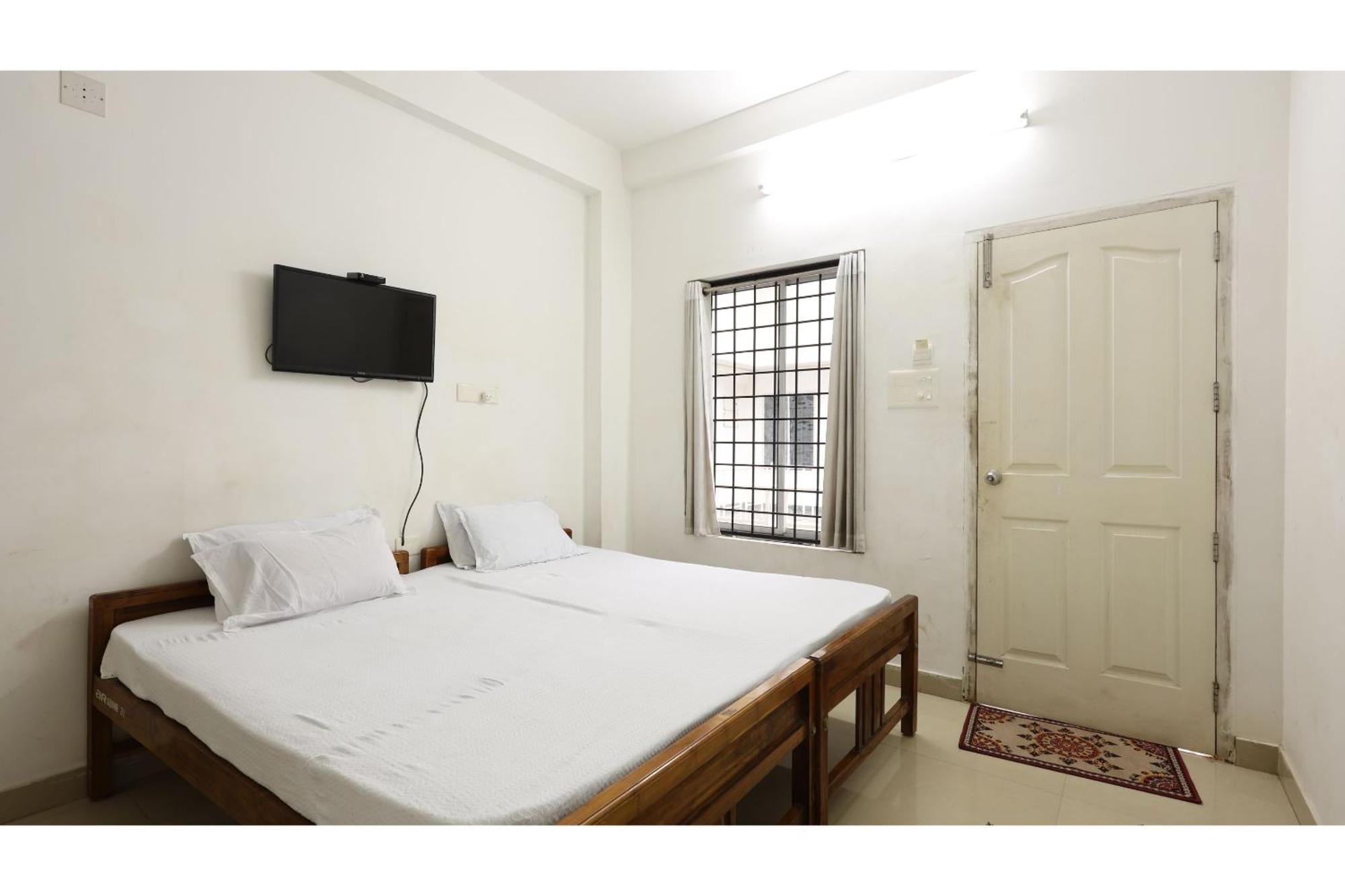 Hotel Collection O Ar Square à Thrissur Extérieur photo