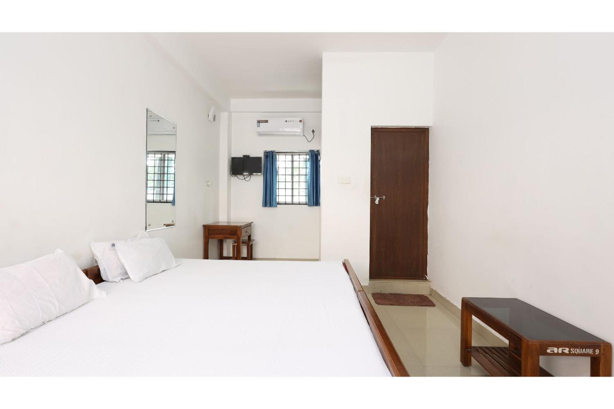 Hotel Collection O Ar Square à Thrissur Extérieur photo